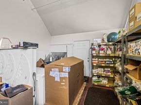 405 W Wayne Avenue, Wayne PA 19087
