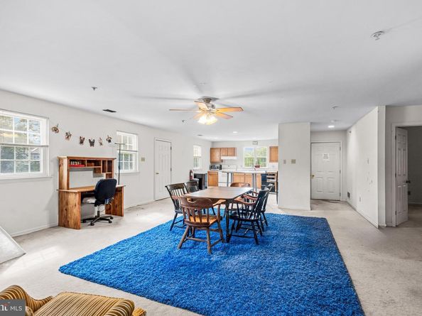 405 W Wayne Avenue, Wayne PA 19087