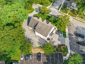 405 W Wayne Avenue, Wayne PA 19087