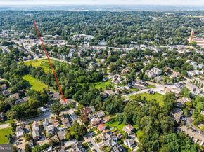 405 W Wayne Avenue, Wayne PA 19087