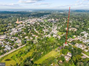 405 W Wayne Avenue, Wayne PA 19087