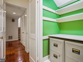 702 Belgrove Rd, Mclean VA 22101