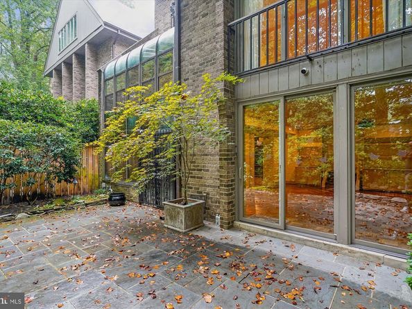 702 Belgrove Rd, Mclean VA 22101