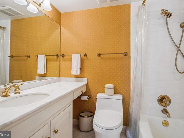 702 Belgrove Rd, Mclean VA 22101