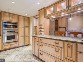 702 Belgrove Rd, Mclean VA 22101