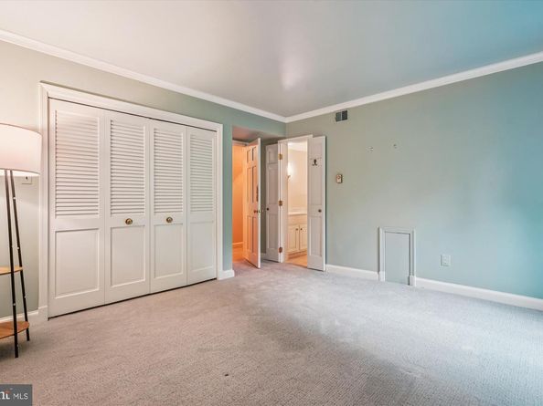 702 Belgrove Rd, Mclean VA 22101