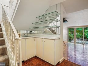 702 Belgrove Rd, Mclean VA 22101