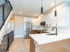 2048 3rd Street, Philadelphia PA 19122