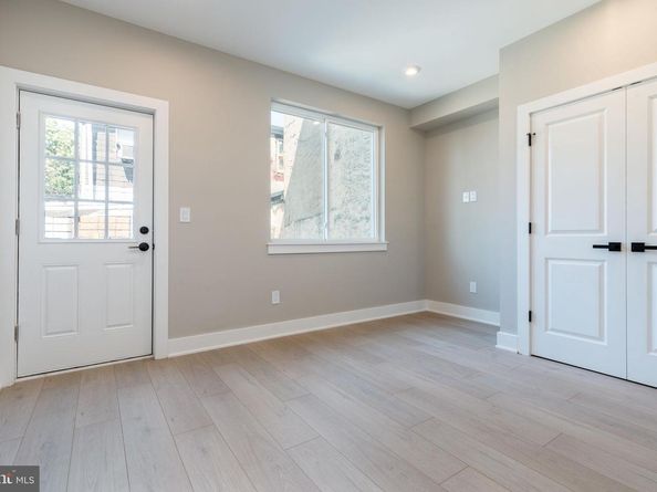 2048 3rd Street, Philadelphia PA 19122