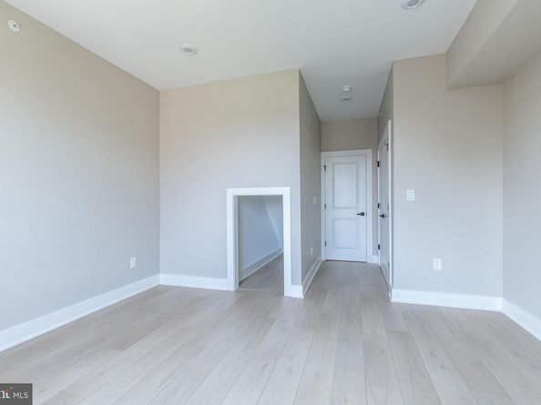2048 3rd Street, Philadelphia PA 19122