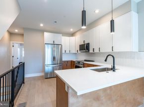 2048 3rd Street, Philadelphia PA 19122