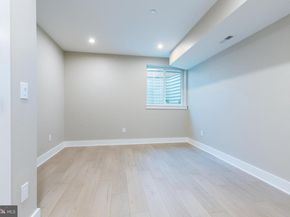 2048 3rd Street, Philadelphia PA 19122