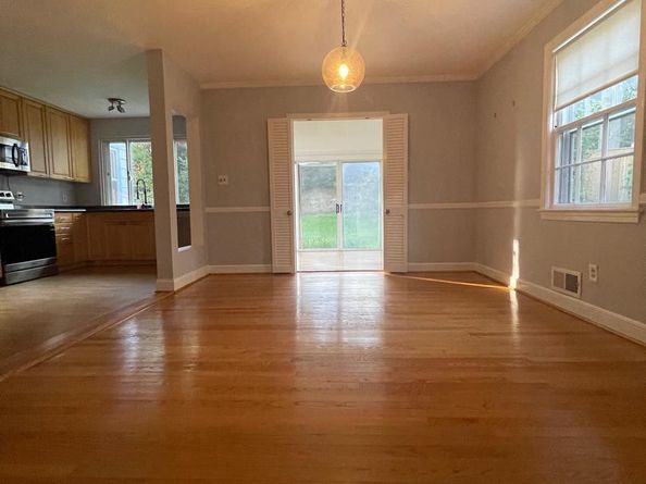 5528 Warwick Place, Chevy Chase MD 20815