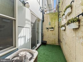 512 S Front Street 2, Philadelphia PA 19147