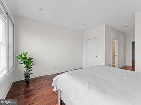 512 S Front Street 2, Philadelphia PA 19147