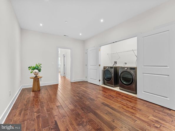 512 S Front Street 2, Philadelphia PA 19147
