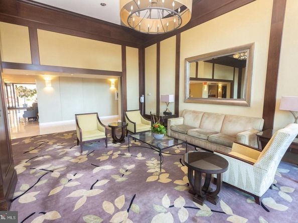 3001 Veazey Terr NW 1305, Washington DC 20008