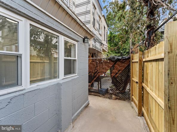 2009 W Boston Street, Philadelphia PA 19132