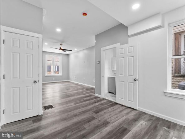 2009 W Boston Street, Philadelphia PA 19132