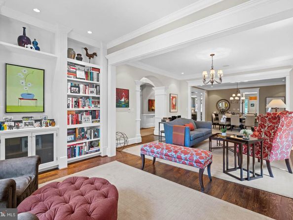2215 King Place NW, Washington DC 20007