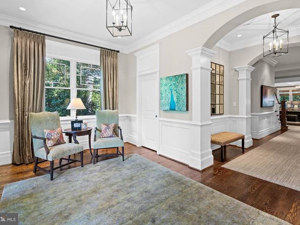 2215 King Place NW, Washington DC 20007