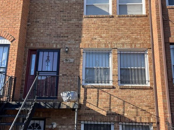 4613 6TH Street SE, Washington DC 20032