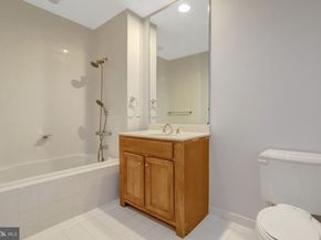 3625 10TH Street N 101, Arlington VA 22201