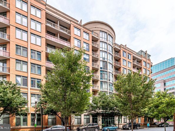 3625 10TH Street N 101, Arlington VA 22201