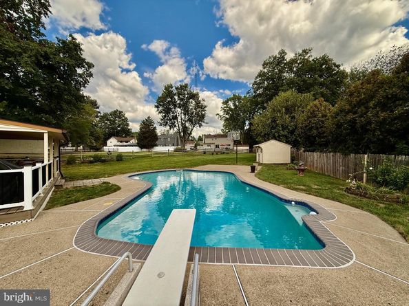 1805 Roan Drive, Warrington PA 18976