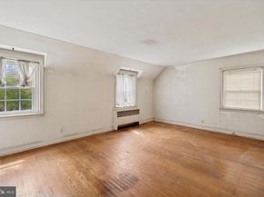 5015 Smithfield Road, Drexel Hill PA 19026