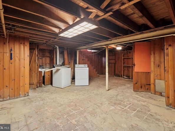 5015 Smithfield Road, Drexel Hill PA 19026