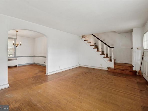 5015 Smithfield Road, Drexel Hill PA 19026