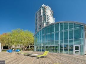 901 N Penn Street F2004, Philadelphia PA 19123