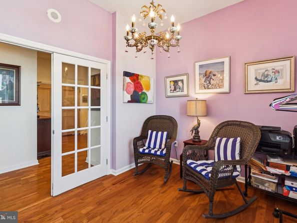 901 N Penn Street F2004, Philadelphia PA 19123