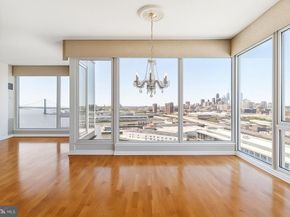901 N Penn Street F2004, Philadelphia PA 19123