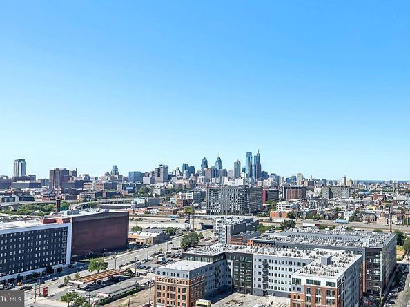901 N Penn Street F2004, Philadelphia PA 19123