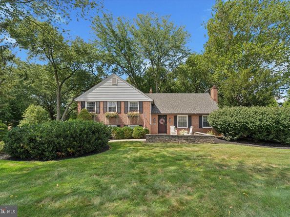 131 Brookmead Road, Wayne PA 19087