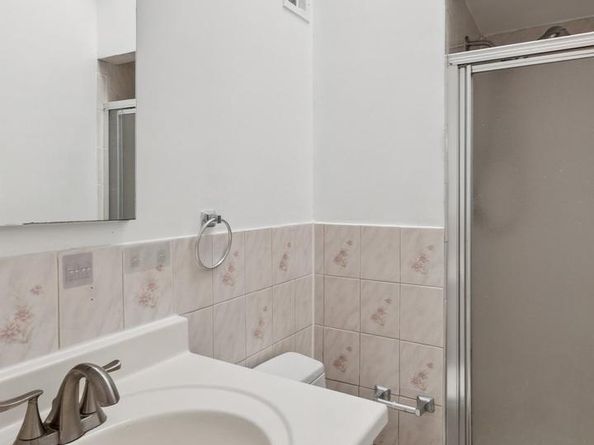 9782 Clark Street, Philadelphia PA 19115