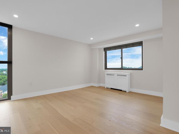 2500 N Van Dorn Street 1002, Alexandria VA 22302