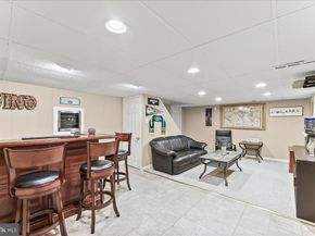 243 Rambling Way, Springfield PA 19064