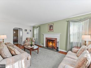 243 Rambling Way, Springfield PA 19064