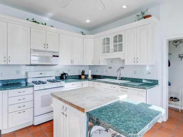 131 Milmont Avenue, Folsom PA 19033