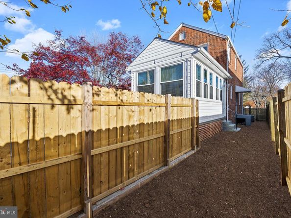 31 Mcdonald Place NE, Washington DC 20011