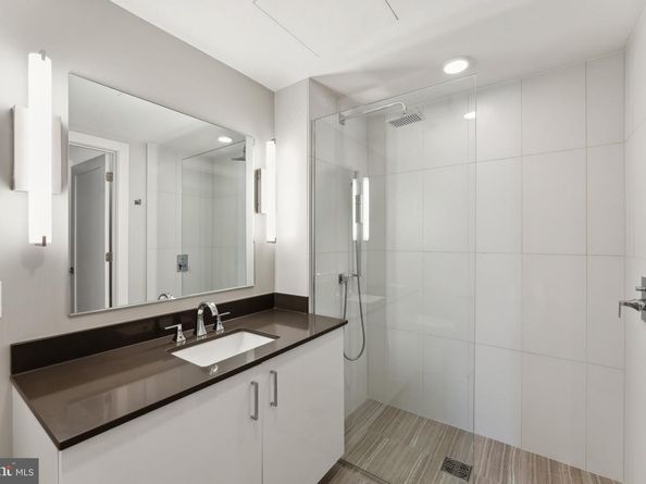 88 V Street SW 509, Washington DC 20024