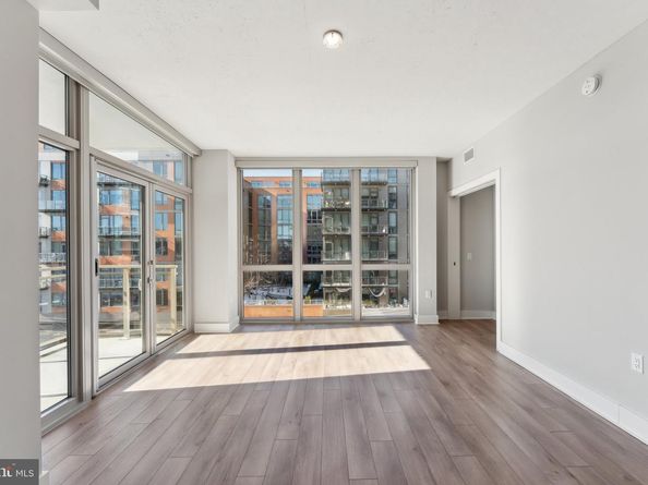 88 V Street SW 509, Washington DC 20024