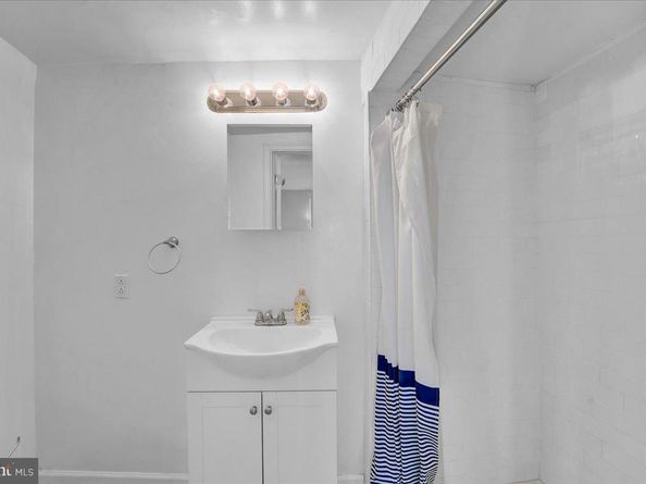 4531 Mitchell Street, Philadelphia PA 19128