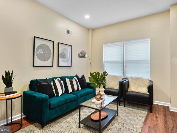 1711 N Lindenwood Street, Philadelphia PA 19131