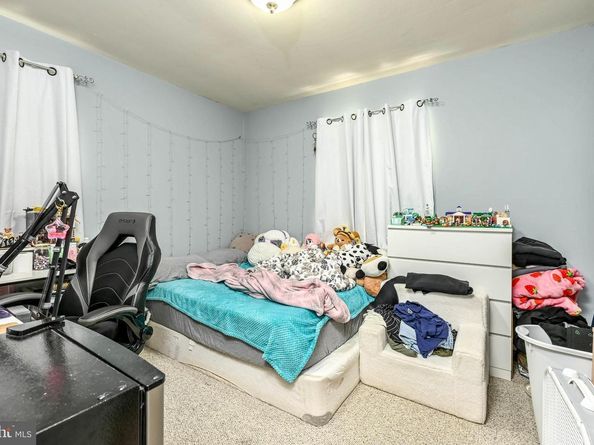 7421 Howard Court, Falls Church VA 22043