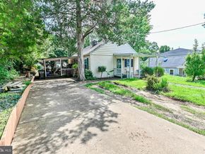 7421 Howard Court, Falls Church VA 22043