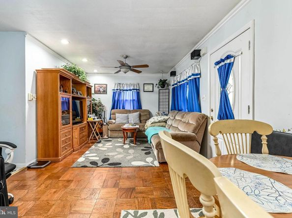 7421 Howard Court, Falls Church VA 22043